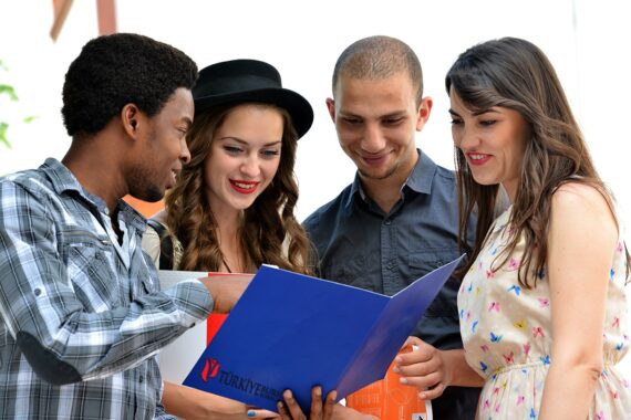 Türkiye Scholarships in the Global Market of International Students -  Politics Today