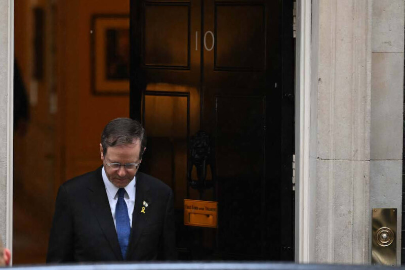 Is the United Kingdom distancing itself from Israel?