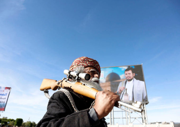 Yemen Houthis fighitng